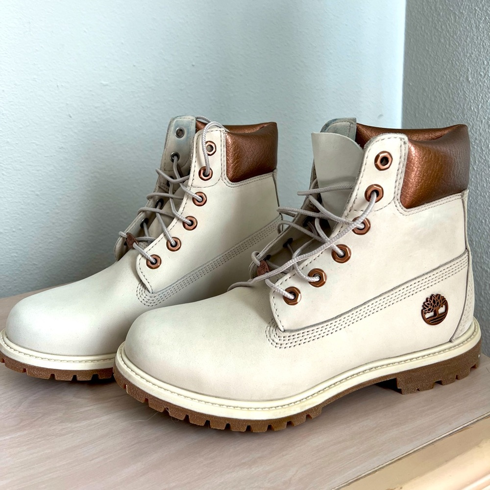Winter boots